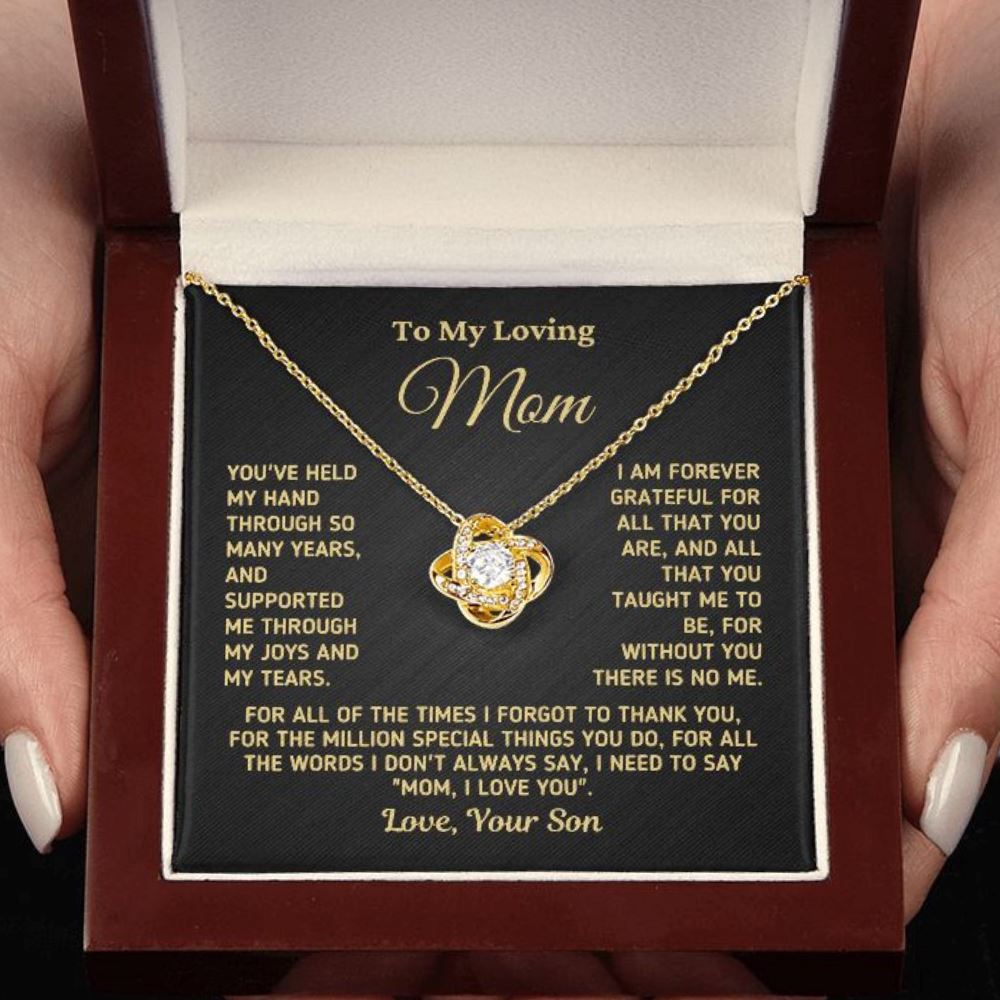 Heartfelt Gold Necklace for Mom